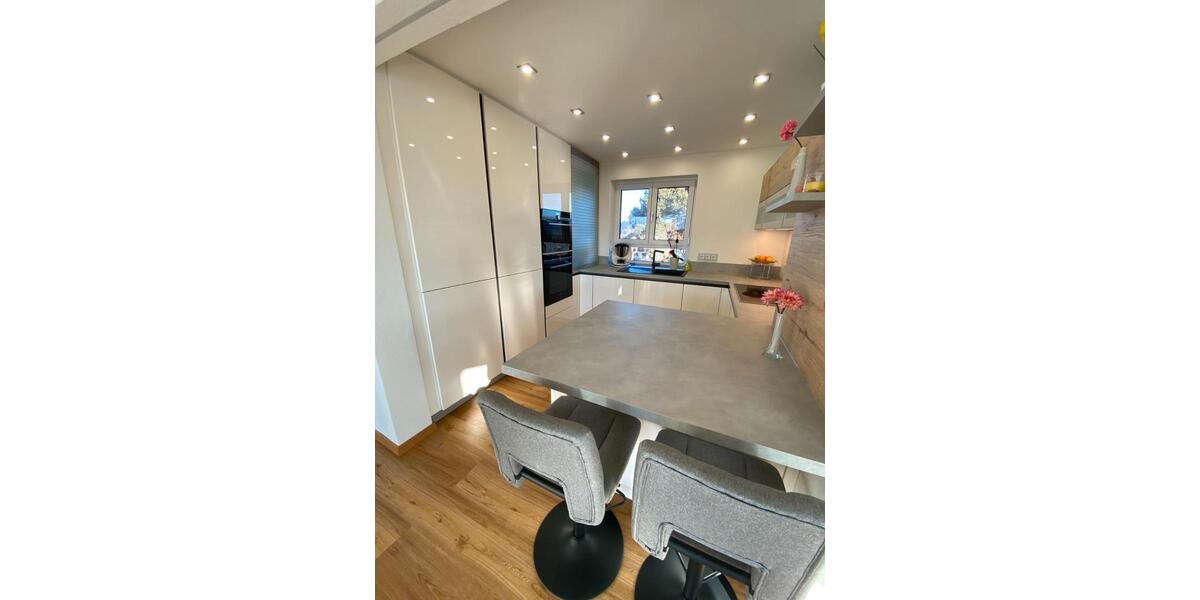 Einfamilienhaus Marktoberdorf - 5 Zimmer, 180 m&sup2;, 2.050&euro; | Angebot:26383339