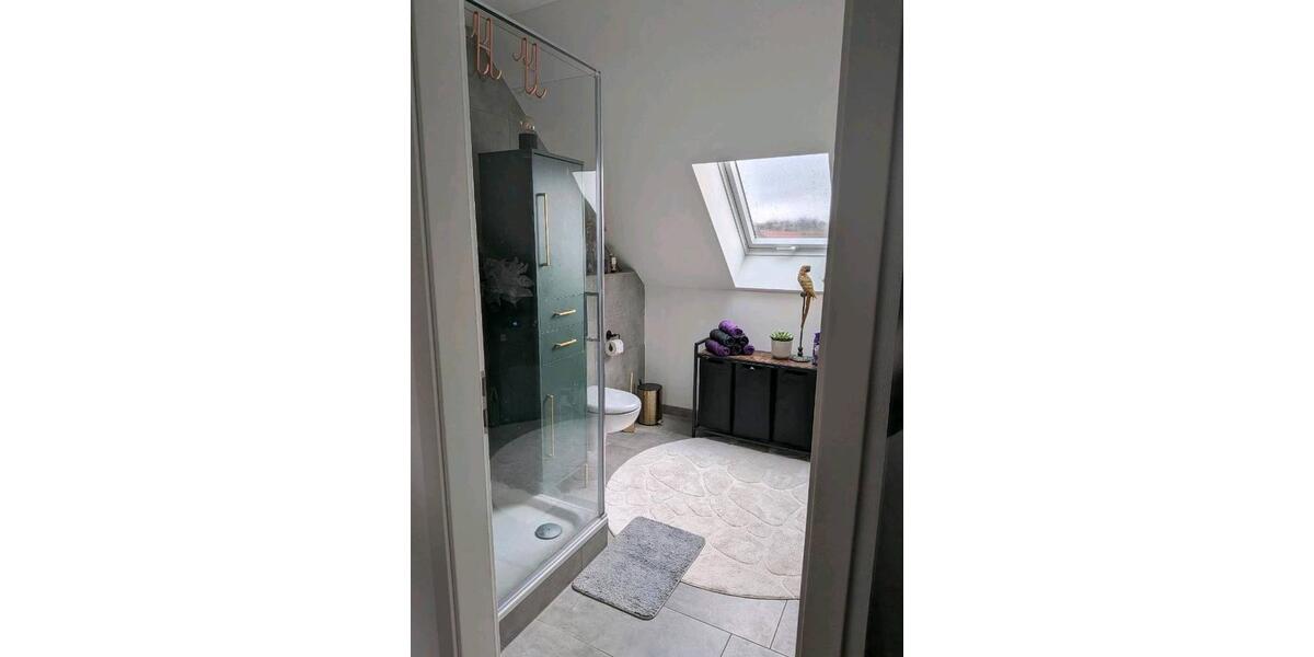 Dachgeschoßwohnung Lappersdorf - 3 Zimmer, 66 m&sup2;, 1.038&euro; | Angebot:25944300