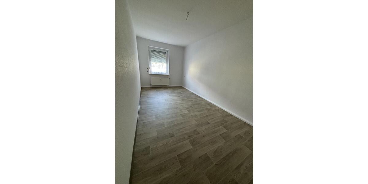Erdgeschoßwohnung Zeitz - 2 Zimmer, 51 m&sup2;, 333&euro; | Angebot:24506397