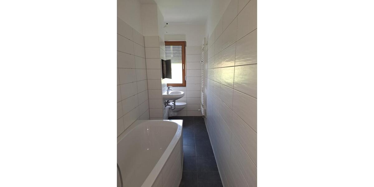 Etagenwohnung Eisenach - 4 Zimmer, 75 m&sup2;, 759&euro; | Angebot:25445786