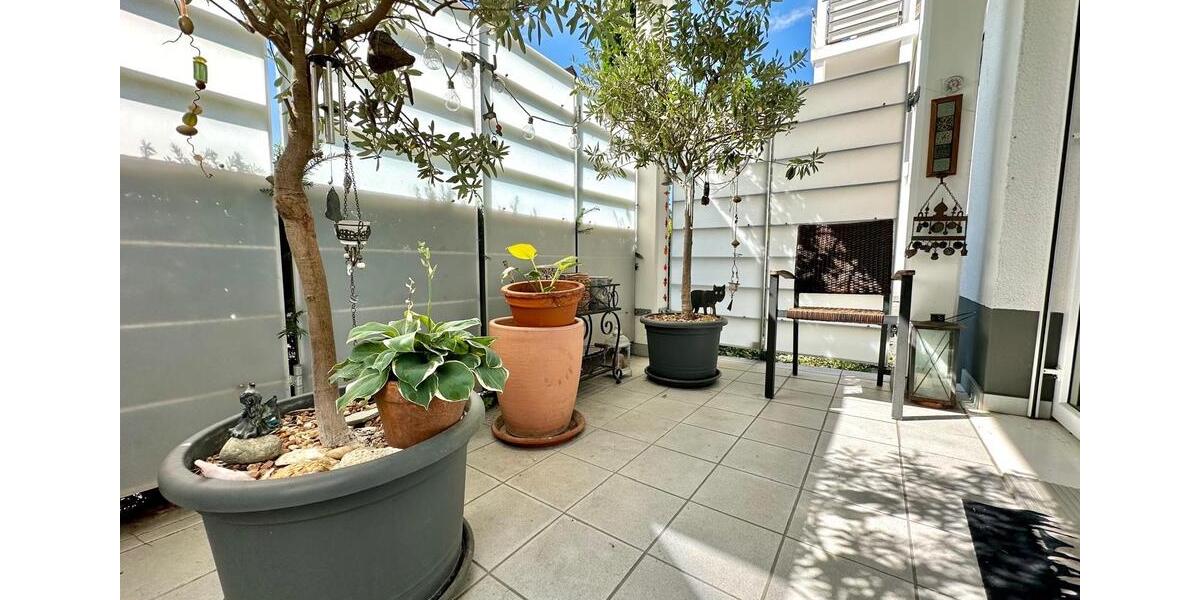 Terrassenwohnung Offenbach am Main Bieberer Berg - 4 Zimmer, 107 m&sup2;, 1.900&euro; | Angebot:25945238