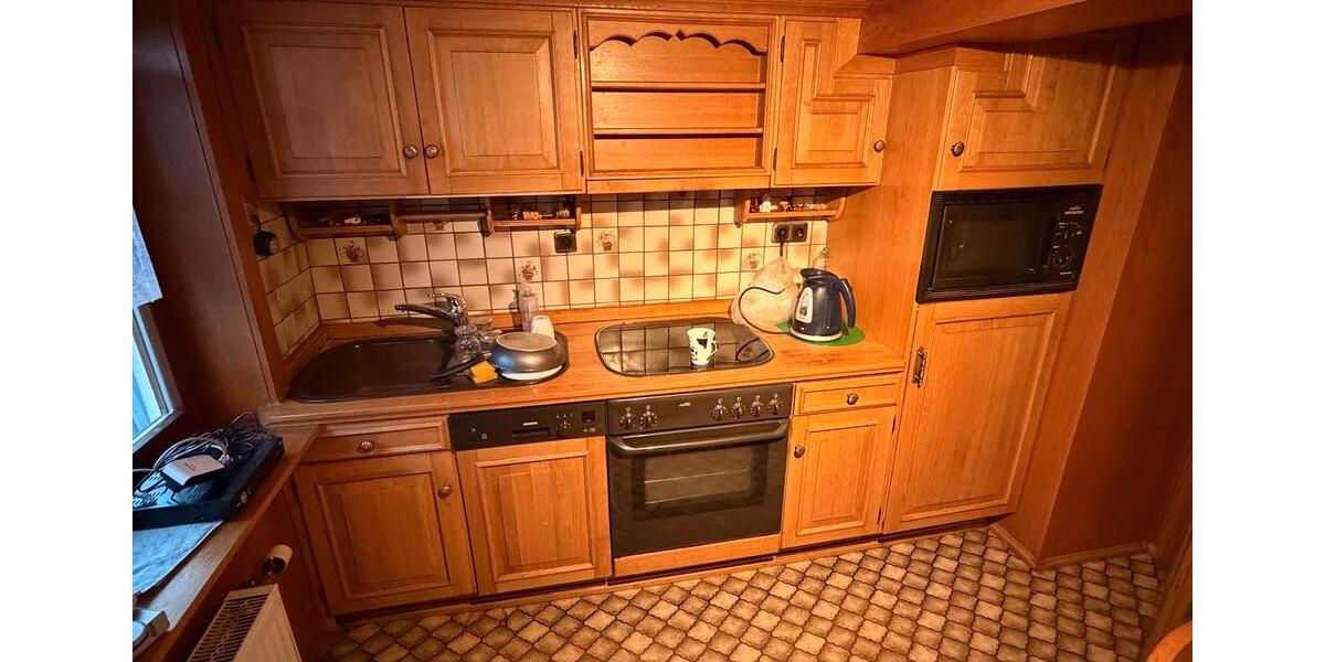 Etagenwohnung Homberg (Ohm) - 6 Zimmer, 158 m&sup2;, 1.400&euro; | Angebot:24653688