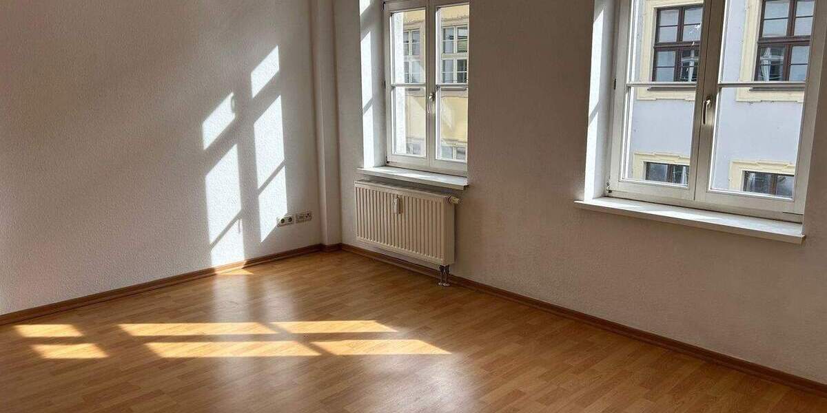 Etagenwohnung Halle (Saale) Altstadt - 3 Zimmer, 75 m&sup2;, 600&euro; | Angebot:26170816
