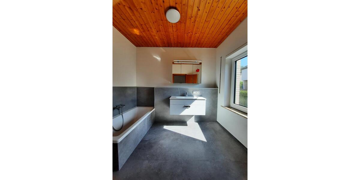 Erdgeschoßwohnung Lamspringe - 4 Zimmer, 180 m&sup2;, 1.440&euro; | Angebot:23567014