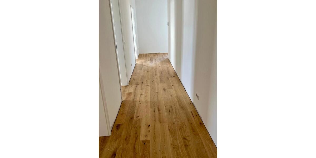 Dachgeschoßwohnung Soest - 3 Zimmer, 90 m&sup2;, 1.215&euro; | Angebot:26455634