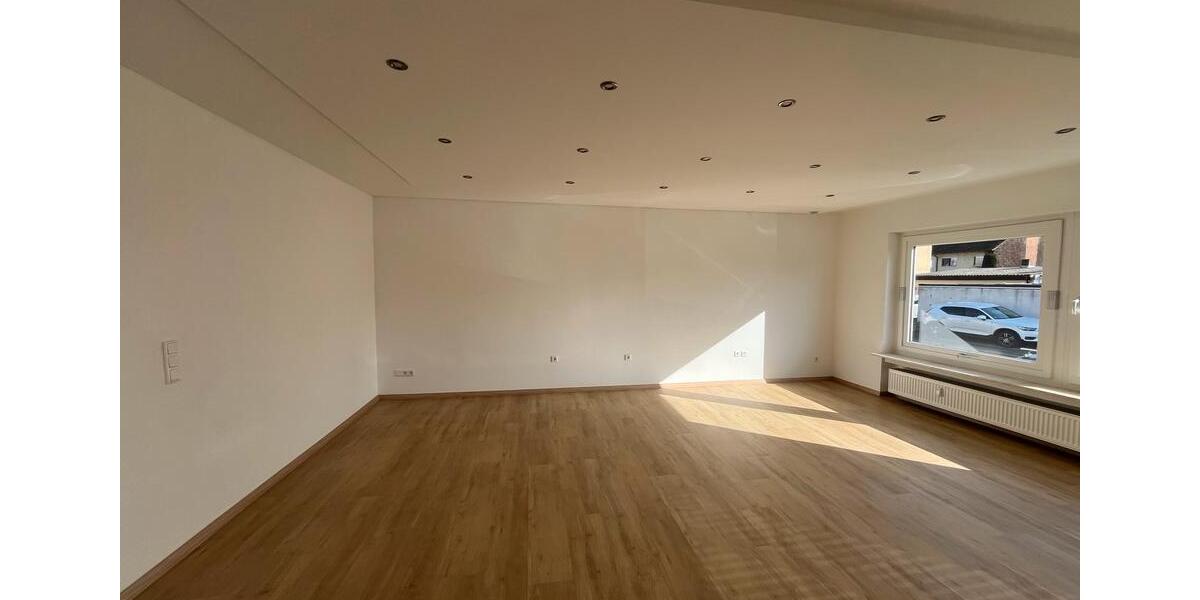 Erdgeschoßwohnung Grafenrheinfeld - 4 Zimmer, 127 m&sup2;, 1.450&euro; | Angebot:26025712