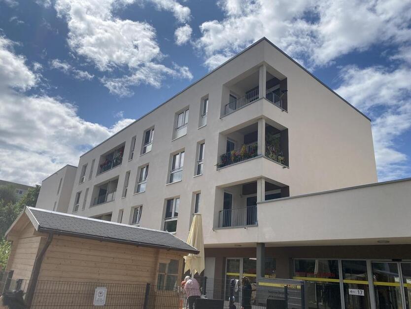 Altersgerechtes Wohnkonzept - 2 Raum Wohnung am Drosselberg mit Balkon und Fahrstuhl