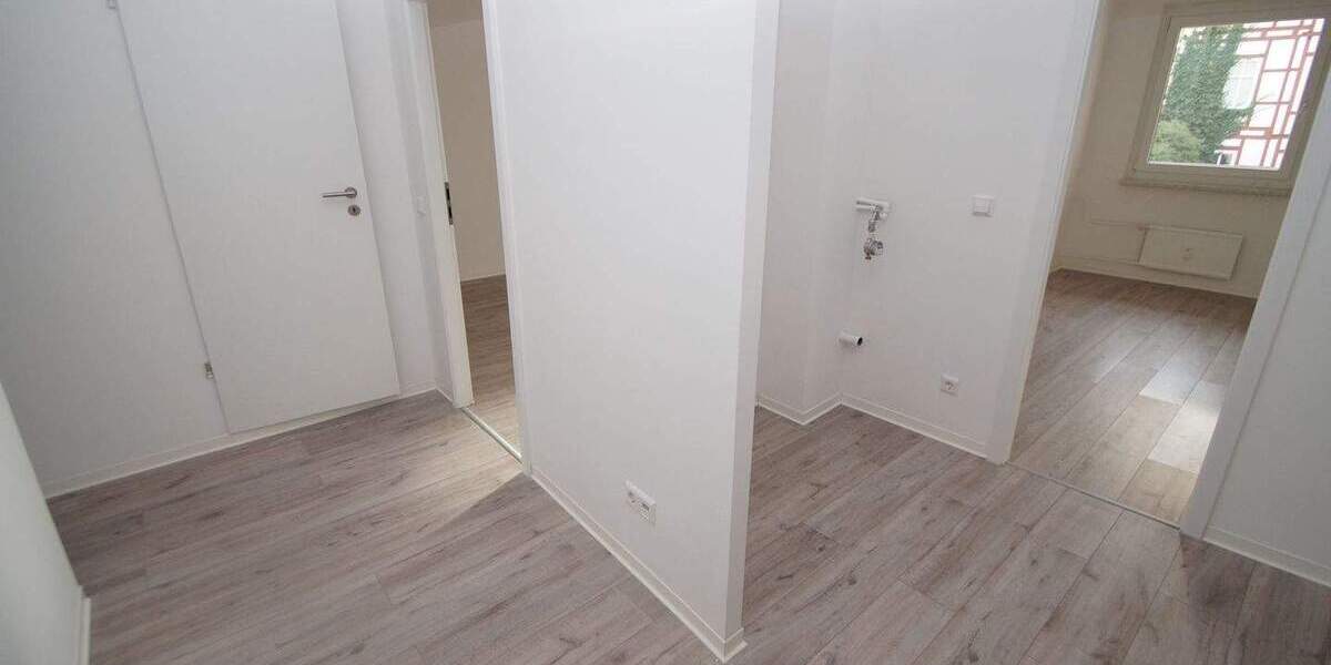 Etagenwohnung Magdeburg Altstadt - 4 Zimmer, 83 m&sup2;, 623&euro; | Angebot:25799030