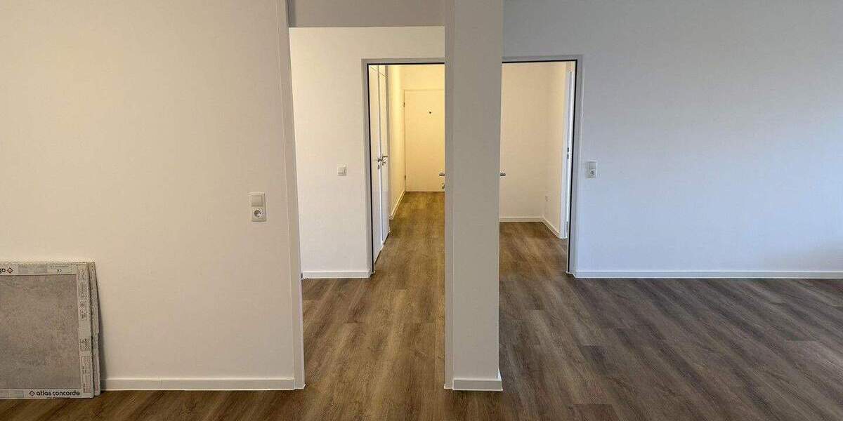 Etagenwohnung Köln Westhoven - 3 Zimmer, 96 m&sup2;, 1.400&euro; | Angebot:25154092