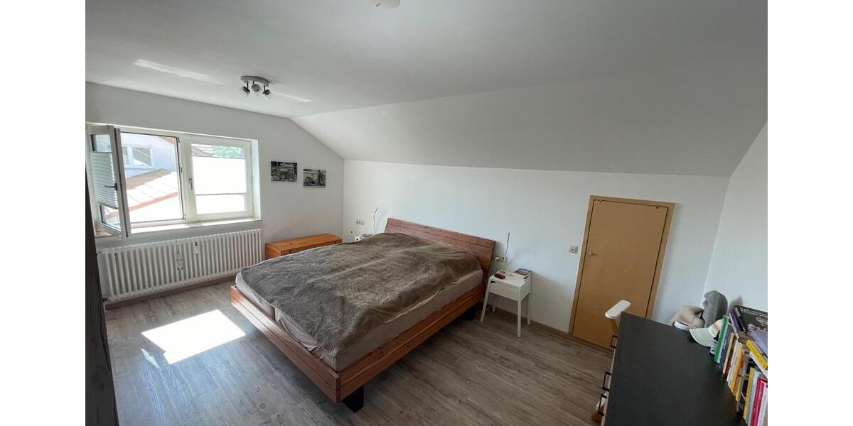 Dachgeschoßwohnung Bad Waldsee - 5 Zimmer, 120 m&sup2;, 1.050&euro; | Angebot:26522072