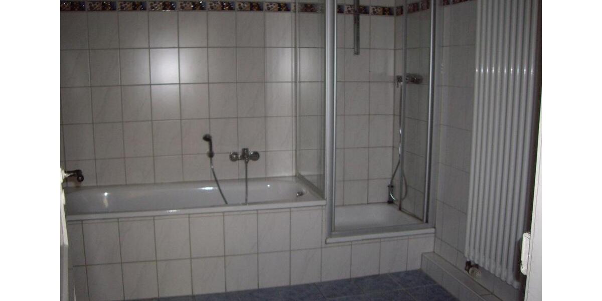 Erdgeschoßwohnung Nürnberg Hasenbuck - 5 Zimmer, 140 m&sup2;, 1.200&euro; | Angebot:21597782