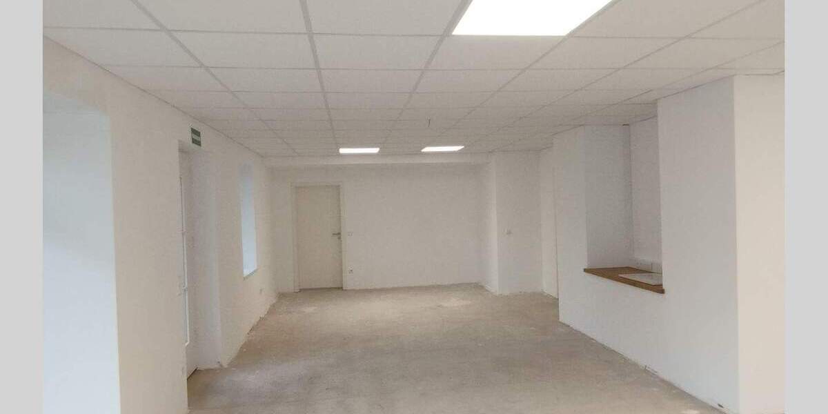 Moderne Büro-, Praxis- oder Einzelhandelsfläche in zentraler Lage von Kierspe-Dorf zu vermieten! 3 zimmer