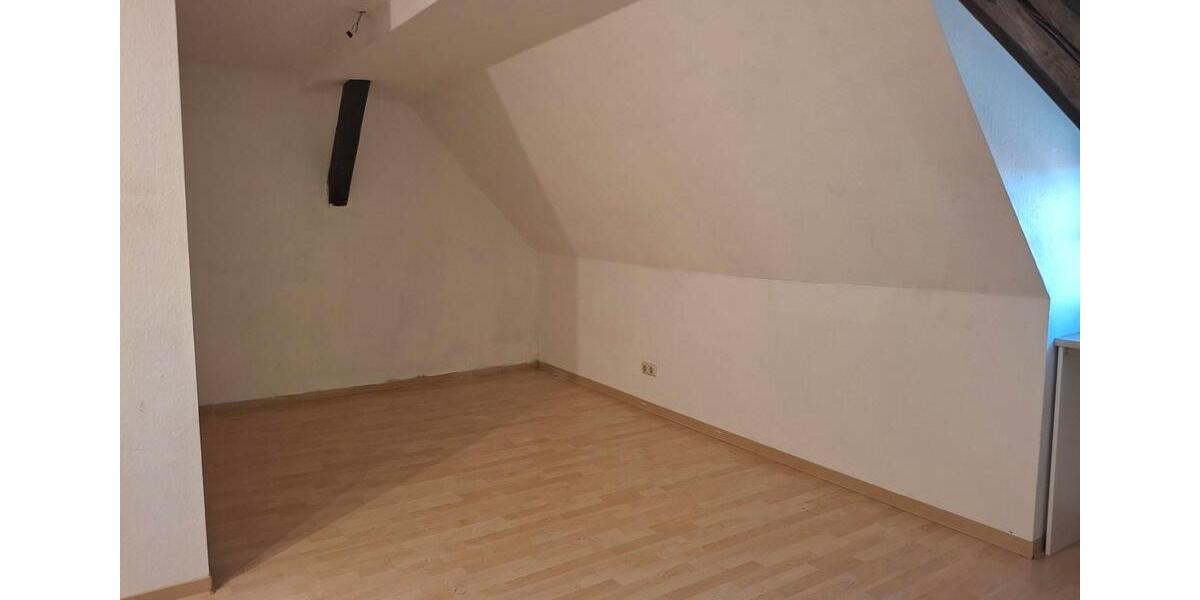 Etagenwohnung Hildburghausen - 2 Zimmer, 73 m&sup2;, 480&euro; | Angebot:23182785