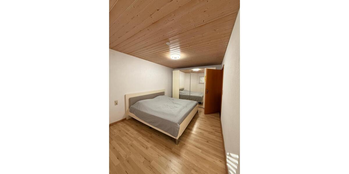 Etagenwohnung Salach - 2.5 Zimmer, 63 m&sup2;, 850&euro; | Angebot:26636247