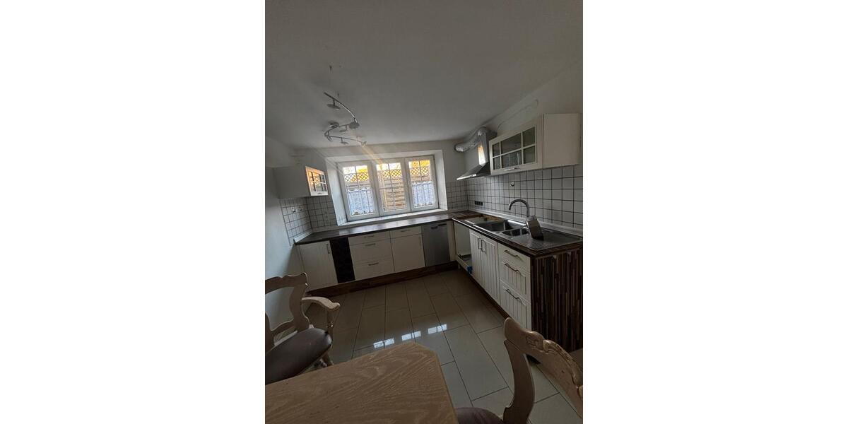 Haushälfte zur Miete ab 1 Februar 2026 4 zimmer