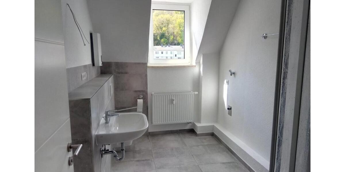 Dachgeschoßwohnung Koblenz - 3 Zimmer, 55 m&sup2;, 700&euro; | Angebot:26249178