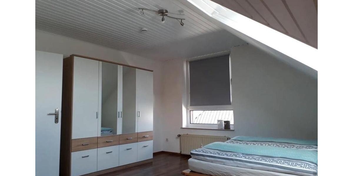 Dachgeschoßwohnung Simmerath - 3 Zimmer, 90 m&sup2;, 900&euro; | Angebot:26311932