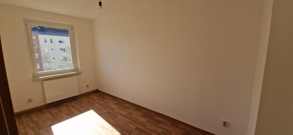 Etagenwohnung Sehmatal - 5 Zimmer, 88 m&sup2;, 484&euro; | Angebot:26362233