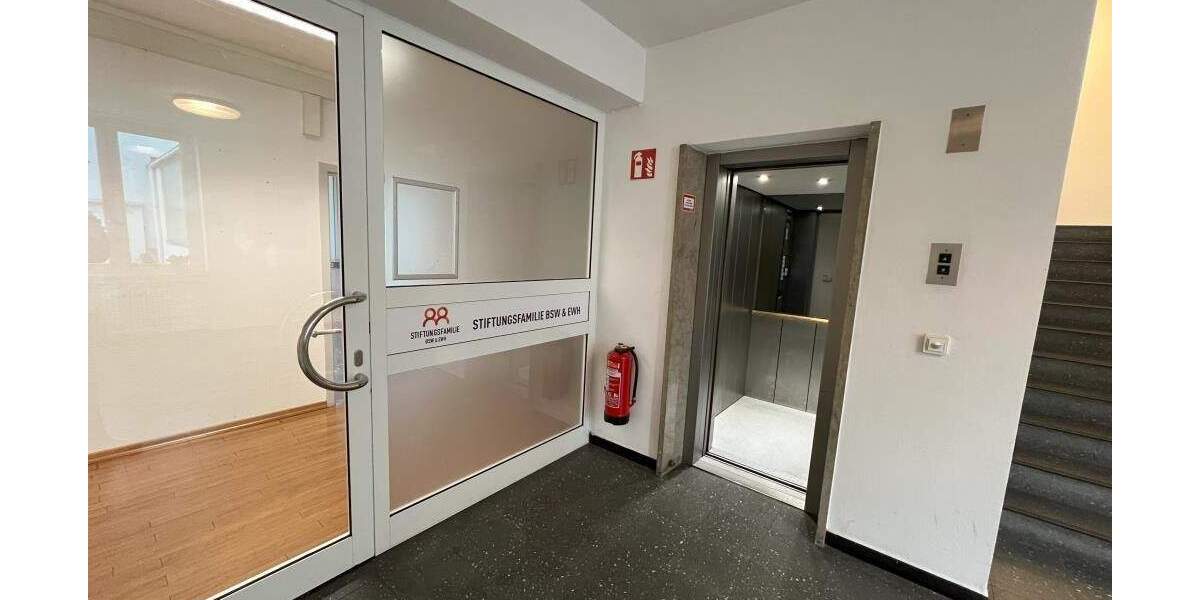 Gewerbeobjekt Nürnberg Tafelhof - 1 Zimmer, 339 m&sup2;, 3.400&euro; | Angebot:25781311