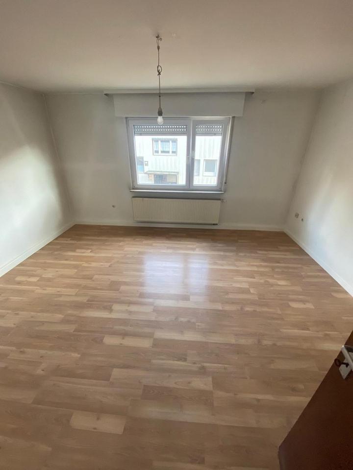 Schöne 2-Zimmer-Wohnung mit Balkon