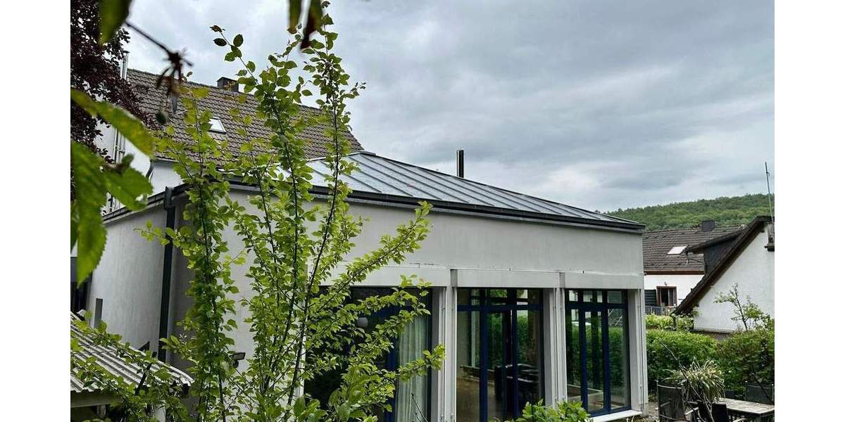 Doppelhaushälfte Neuenrade - 6 Zimmer, 140 m&sup2;, 985&euro; | Angebot:24700037