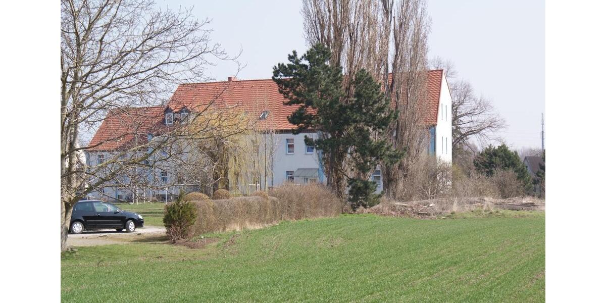 Erdgeschoßwohnung Staßfurt - 4 Zimmer, 80 m&sup2;, 450&euro; | Angebot:26459501