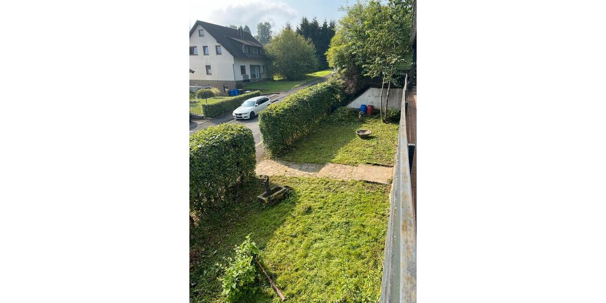 Einfamilienhaus Schleiden - 6 Zimmer, 220 m&sup2;, 2.500&euro; | Angebot:24706458