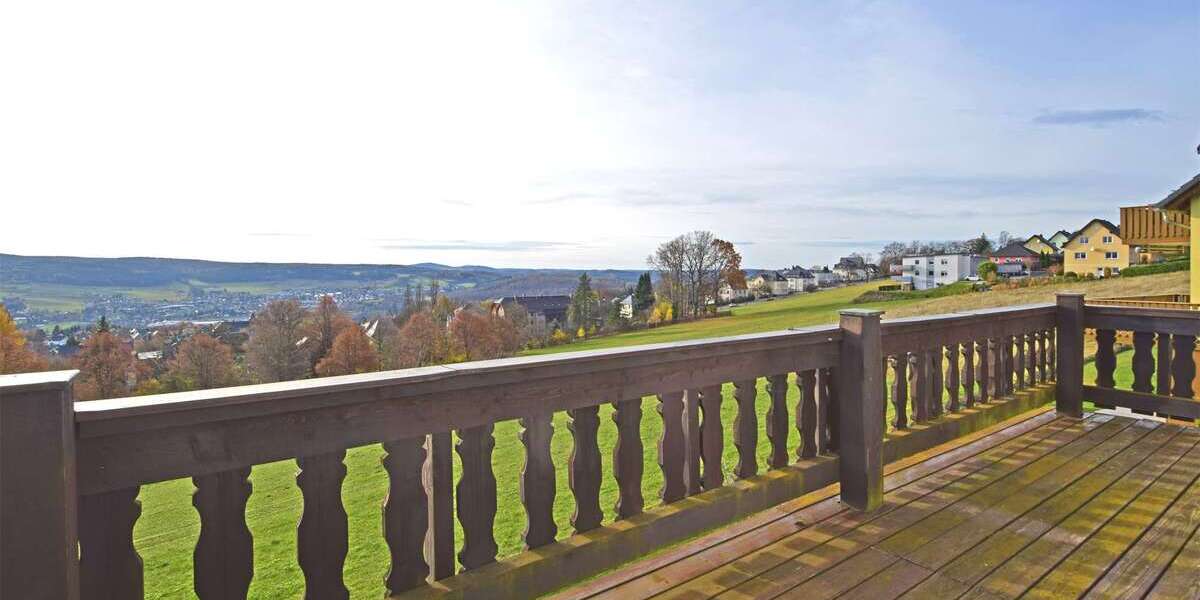 Wohnung zum Mieten in Lauter-Bernsbach 1.200 € 120 m² 4.5 zimmer