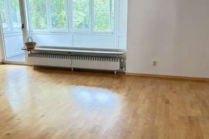 Wohnung Düsseldorf Vennhausen - 3 Zimmer, 96 m&sup2;, 1.250&euro; | Angebot:27022480