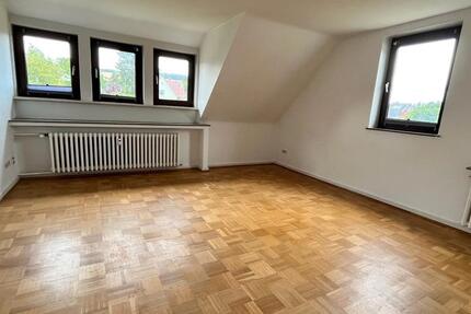 Wunderschöne, renovierte 2 Zimmerdachgeschosswohnung zum Wohlfühlen in grüner Umgebung! 2 zimmer