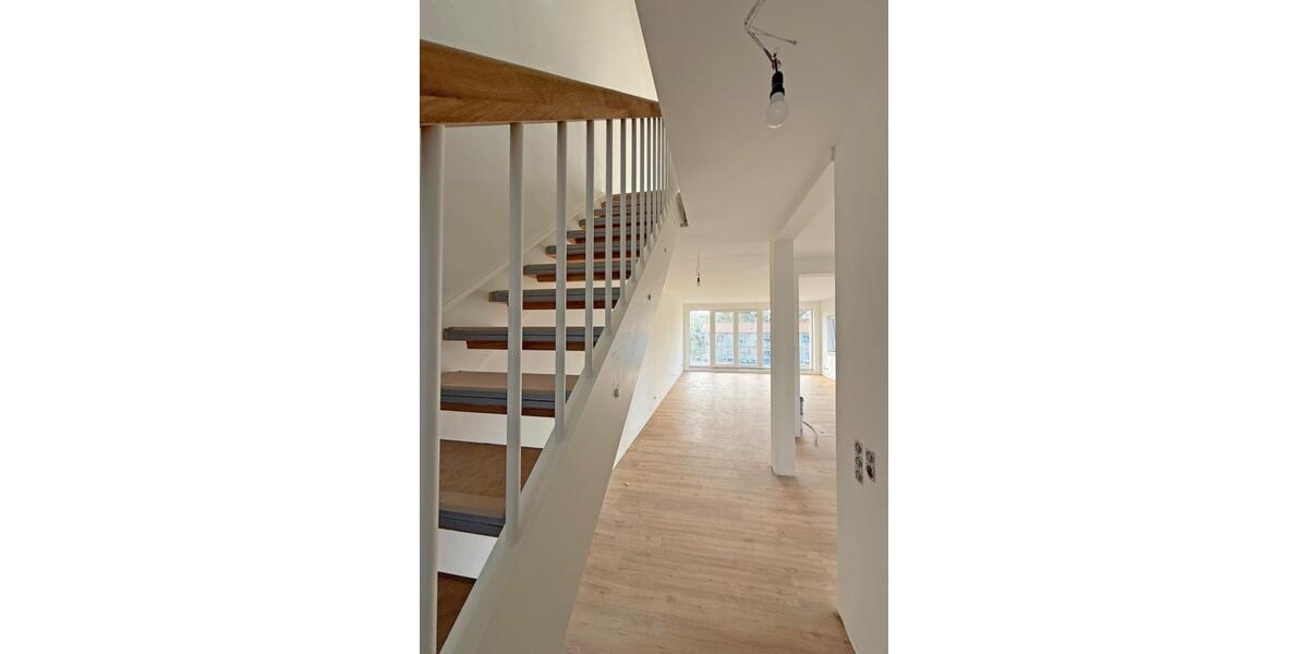 Etagenwohnung Kappeln - 3 Zimmer, 148 m&sup2;, 1.680&euro; | Angebot:24176668