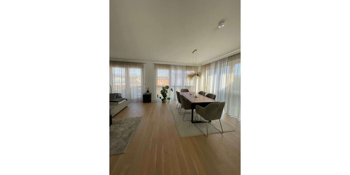 Haus zum Mieten in Lappersdorf 1.980 € 183 m² 5 zimmer