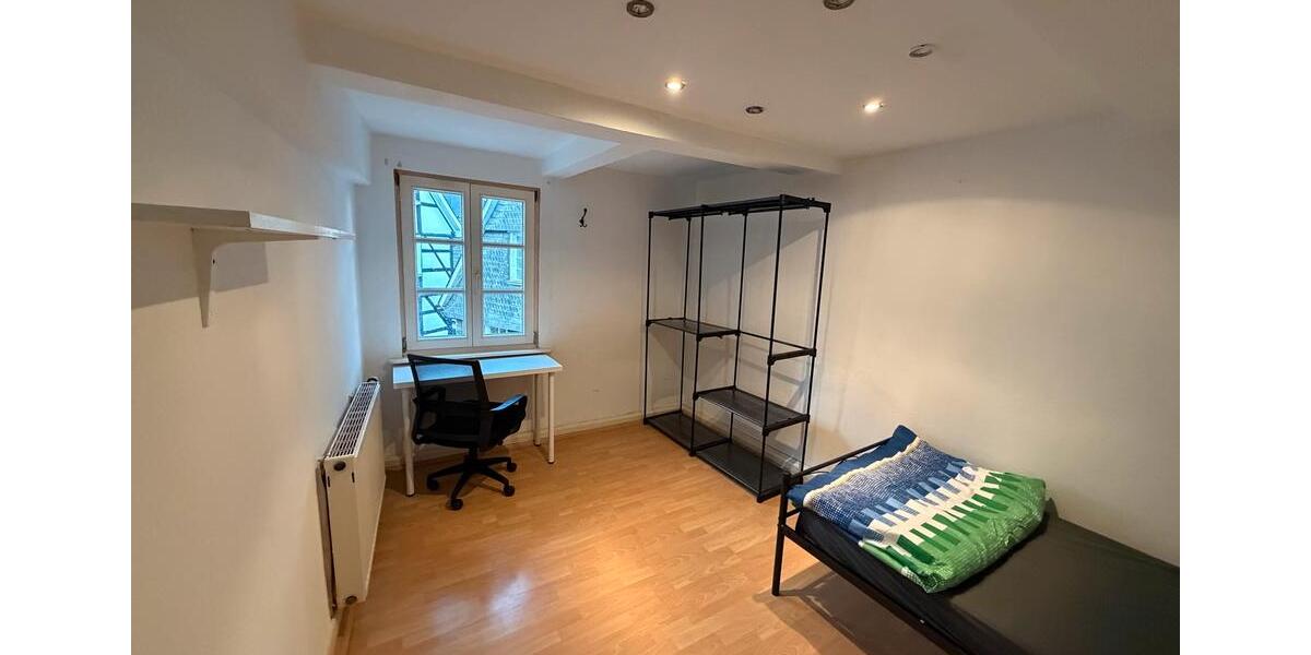 Wohnen auf Zeit Velbert Langenberg - 8 Zimmer, 150 m&sup2;, 500&euro; | Angebot:25550413