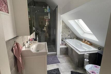 3 Zimmerwohnung Dachgeschosswohnung in Römerberg Heiligenstein 3 zimmer