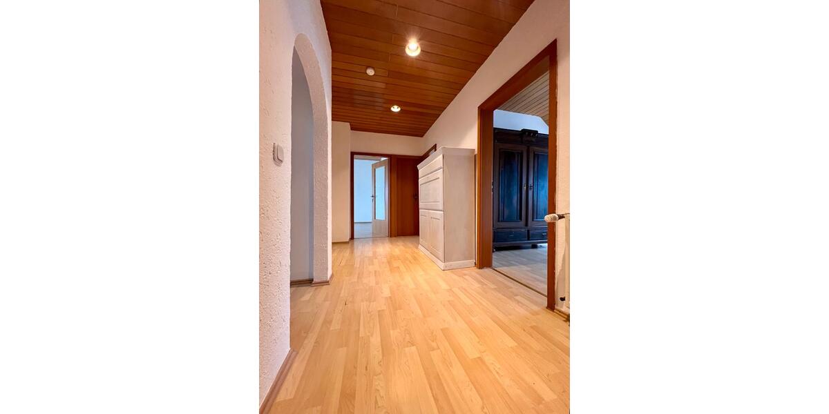 Dachgeschoßwohnung Schwelm - 3 Zimmer, 81 m&sup2;, 475&euro; | Angebot:25255159