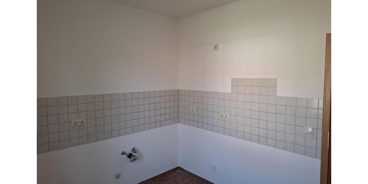 Etagenwohnung Bad Lauchstädt - 2.5 Zimmer, 64 m&sup2;, 416&euro; | Angebot:25874922