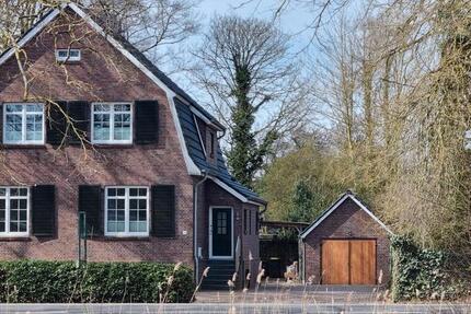 Haus Wiesmoor - 8 Zimmer, 165 m&sup2;, 1.300&euro; | Angebot:26051502