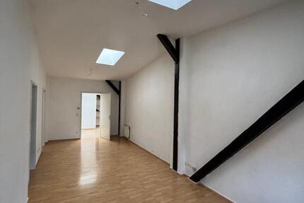 Anklam | Steinstraße 1 | gemütliche 2-Raum-Dachgeschoßwohnung im MFH (09.01.16)