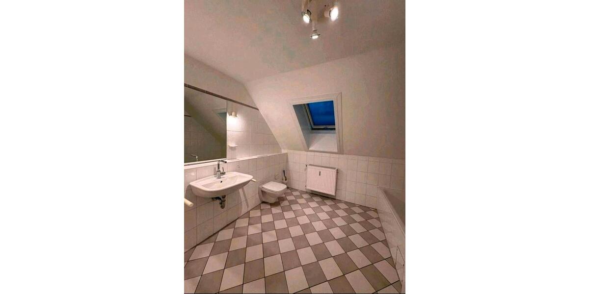 Etagenwohnung Jembke - 2 Zimmer, 105 m&sup2;, 1.050&euro; | Angebot:26038864