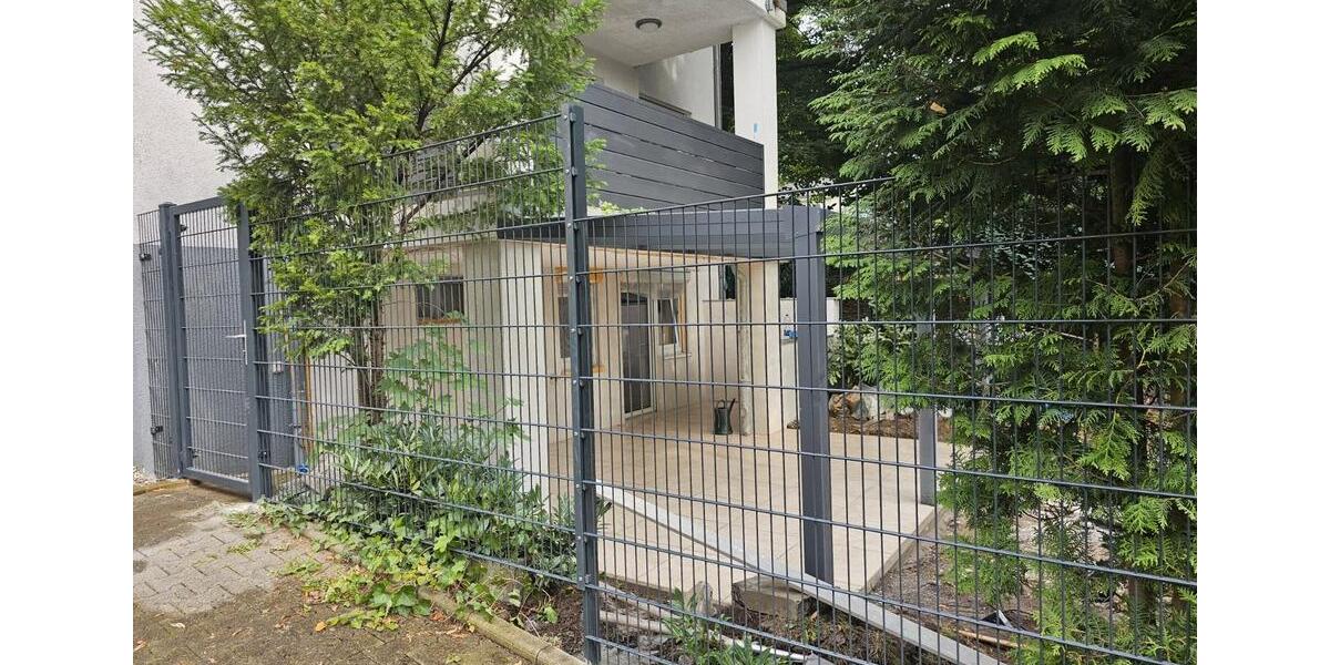 Erdgeschoßwohnung Bielefeld Brackwede - 4 Zimmer, 130 m&sup2;, 1.430&euro; | Angebot:26524868