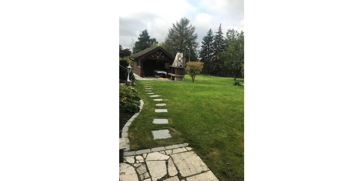 Einfamilienhaus Altenstadt - 9 Zimmer, 280 m&sup2;, 2.200&euro; | Angebot:25760695