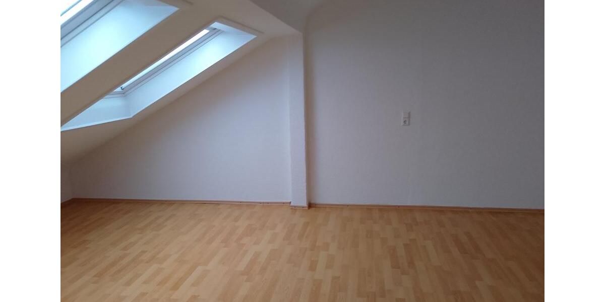 Dachgeschoßwohnung Trochtelfingen - 3.5 Zimmer, 80 m&sup2;, 800&euro; | Angebot:25869554