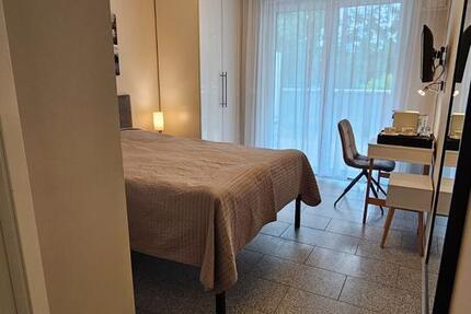 Gehoben ausgestattetes Komfortzimmer mit BadWC u.v.m. 1 zimmer