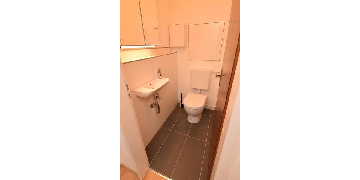 Etagenwohnung Unterhaching - 3 Zimmer, 70 m&sup2;, 1.800&euro; | Angebot:26039032