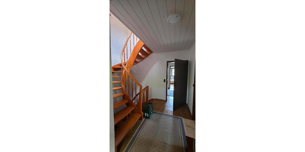 Mehrfamilienhaus, Wohnhaus Breuberg - 7 Zimmer, 198 m&sup2;, 2.500&euro; | Angebot:26693524