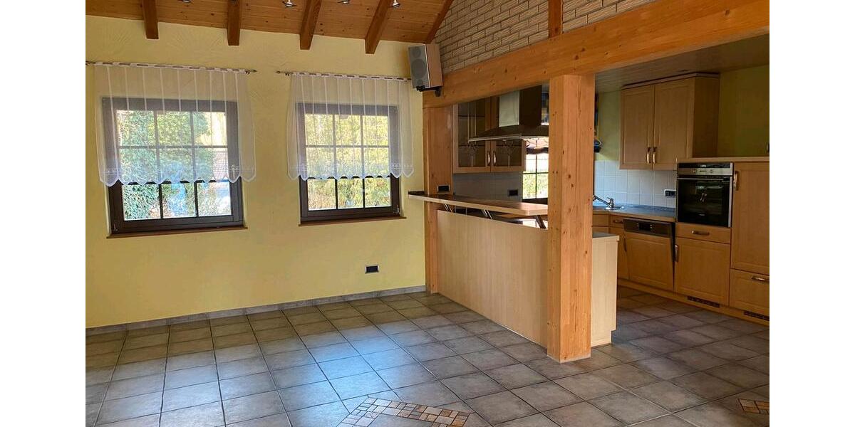 Einfamilienhaus Weilerbach - 8 Zimmer, 226 m&sup2;, 1.900&euro; | Angebot:25307721