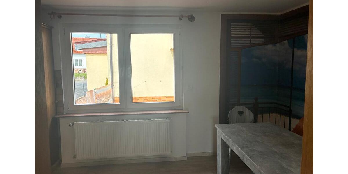 Erdgeschoßwohnung Petersberg - 1 Zimmer, 42 m&sup2;, 450&euro; | Angebot:26087539