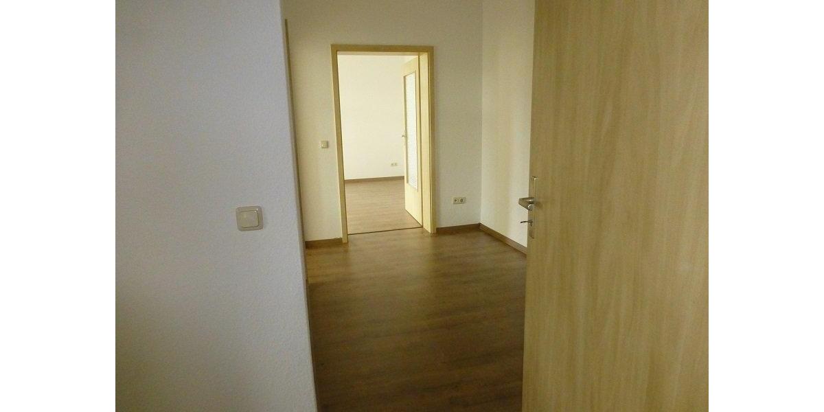 Erdgeschoßwohnung Spremberg - 2 Zimmer, 71 m&sup2;, 445&euro; | Angebot:25977741