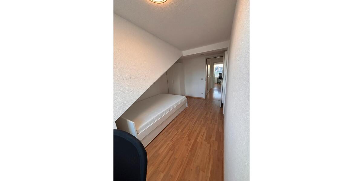Wohnen auf Zeit Mönchengladbach West - 10 Zimmer, 75 m&sup2;, 595&euro; | Angebot:26555332