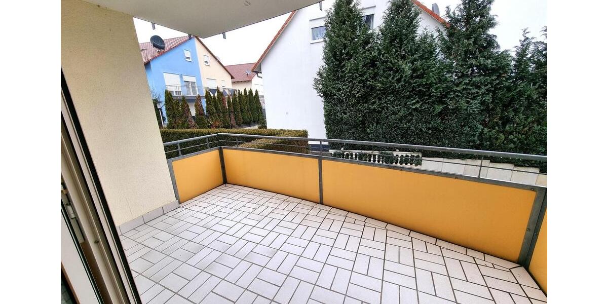 Etagenwohnung Bretten - 3 Zimmer, 83 m&sup2;, 980&euro; | Angebot:26677147